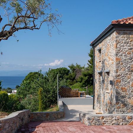 Stone Build Suite With Private Pool Kolios Екстериор снимка